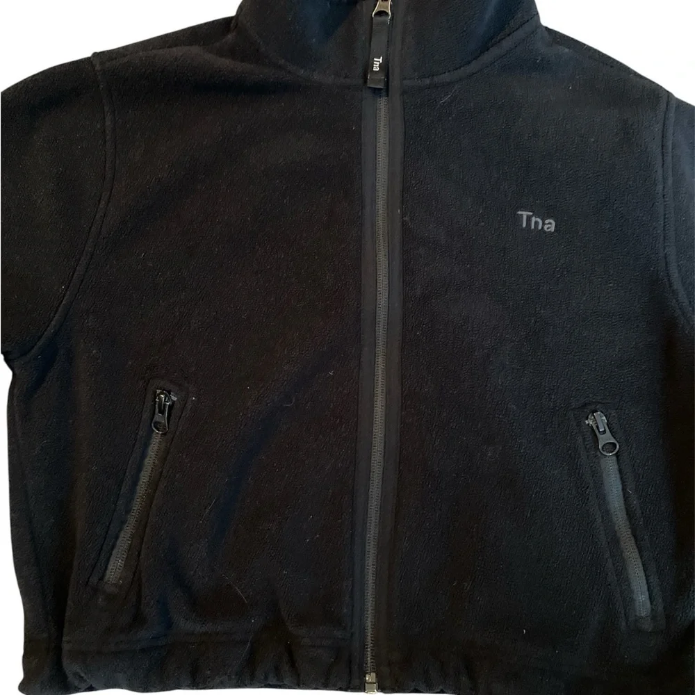 Womens Tna crop sweatshirt. Zip front and zip pockets. Black. Size XS. - Picture 2 of 6